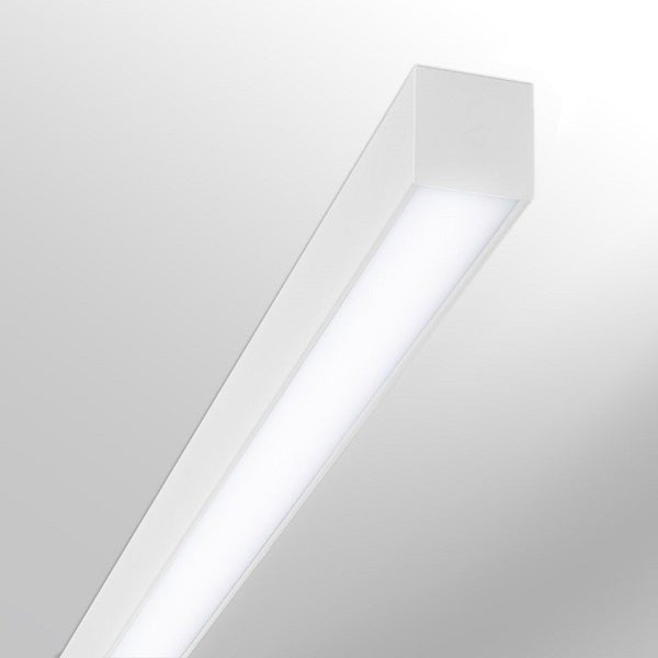 Alba pinta-asennettava lineaarivalaisin