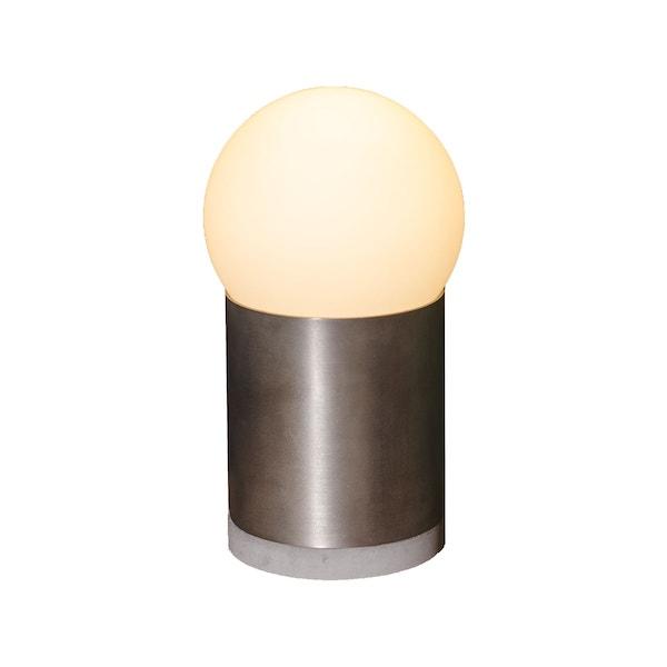 Pola pöytävalaisin