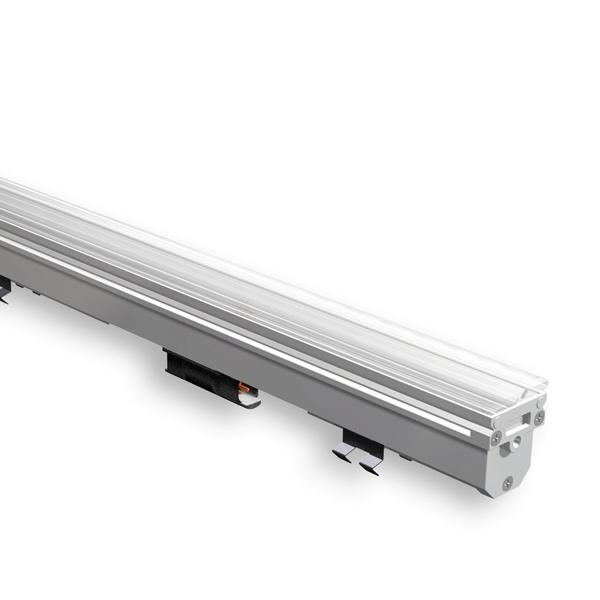 Ice/3 D64 OV 876mm 13.5W 620-653LM Upotettava lineaarivalaisin